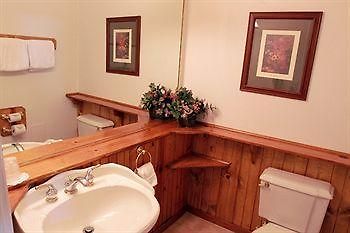 Sybaris Pool Suites Mequon Brown Deer Εξωτερικό φωτογραφία