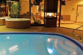Sybaris Pool Suites Mequon Brown Deer Εξωτερικό φωτογραφία